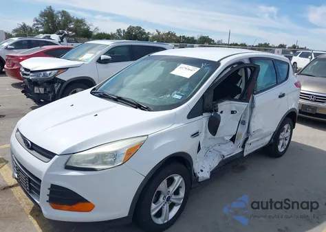 2014 Ford Escape S z USA, uszkodzony, nr VIN 1FMCU0F7XEUC04371